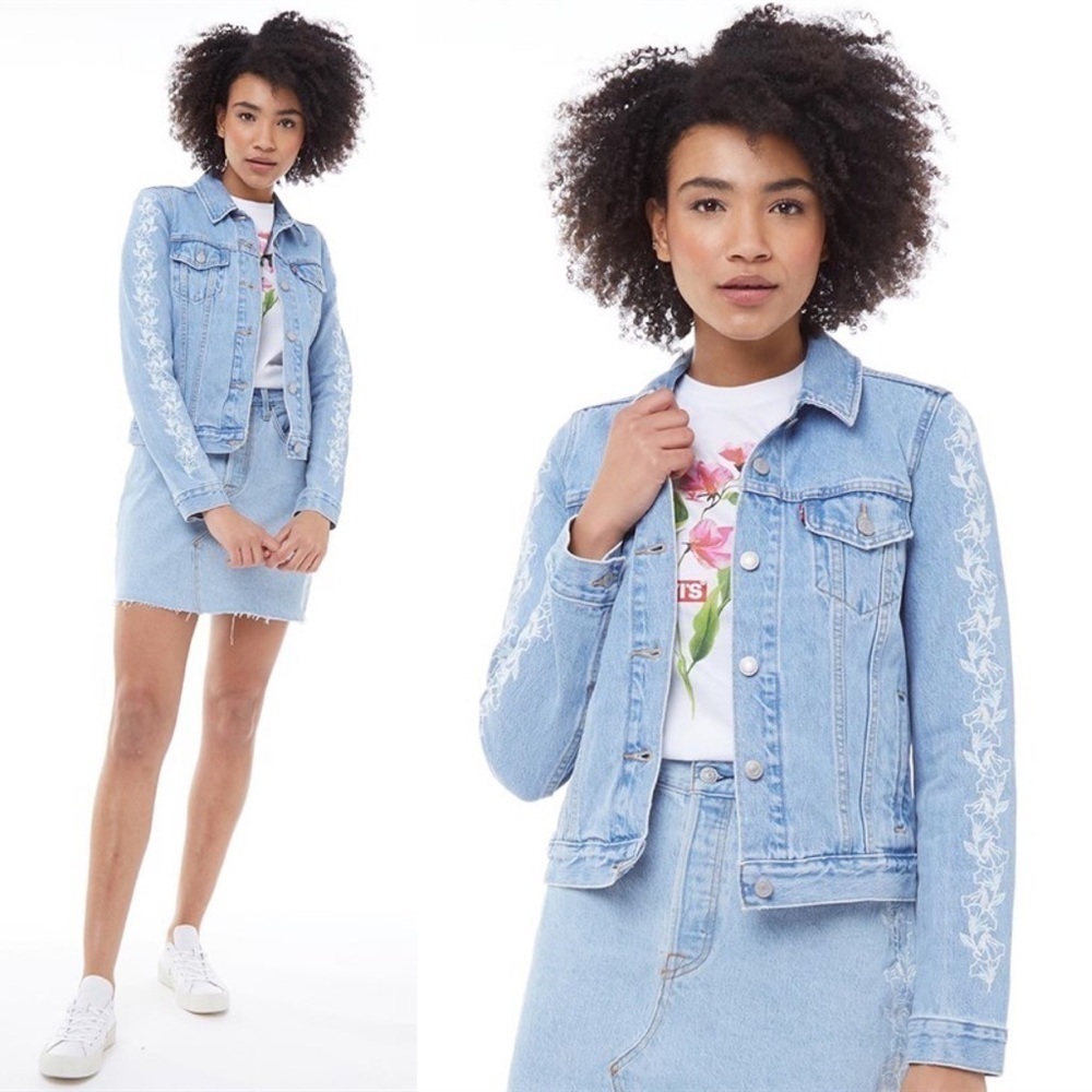 Levi's Jacket Womens Extra Small Blue Light Denim Floral Embroidered Trucker